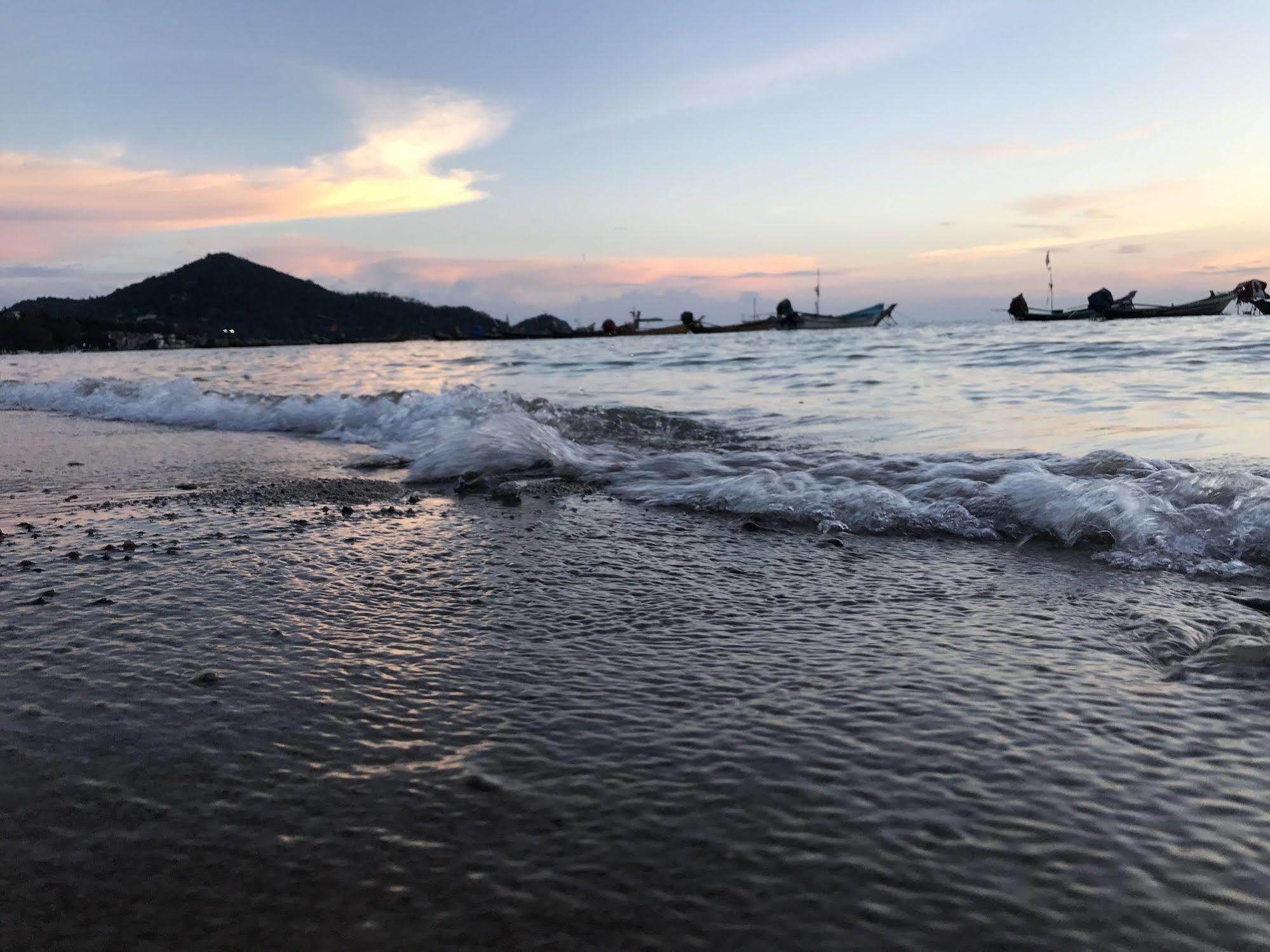 インディー ホステル コ タオ タオ島 エクステリア 写真